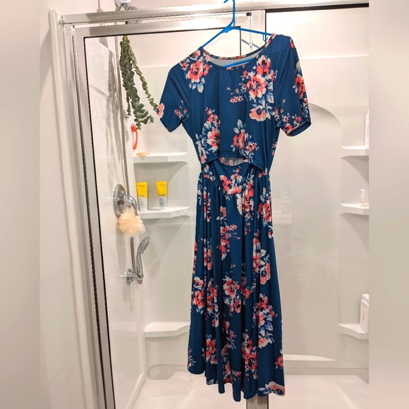 Quinee Women's Blue Floral Short Sleeve Maternity Nursing Breastfeeding Dress - Picture 4 of 7